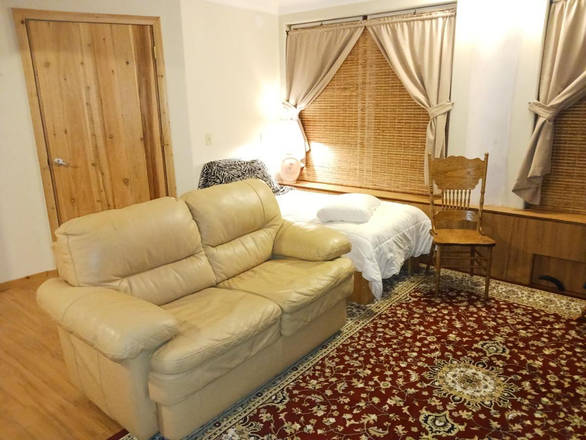 Higgin'S Inn Powell River Zewnętrze zdjęcie