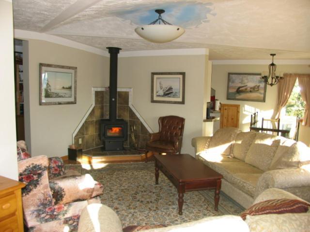 Higgin'S Inn Powell River Zewnętrze zdjęcie